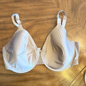 Natori Tan\Nude Bra Size 38G with Underwire